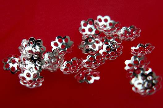 6 Perlenkappen Blütenform, 6mm